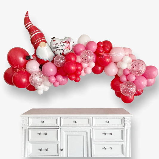 Valentine's Day Love Gnome Balloon Garland Kit